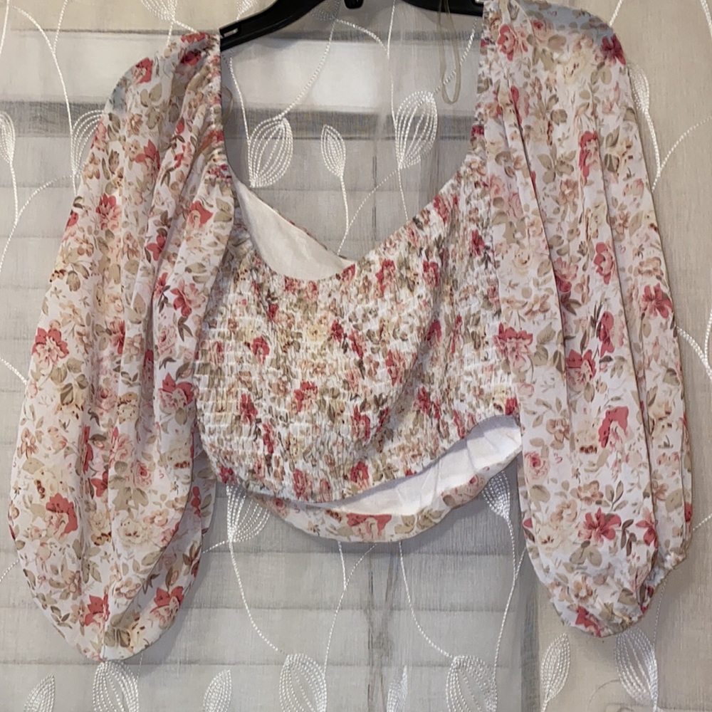 Blouse - Picture 2 of 3